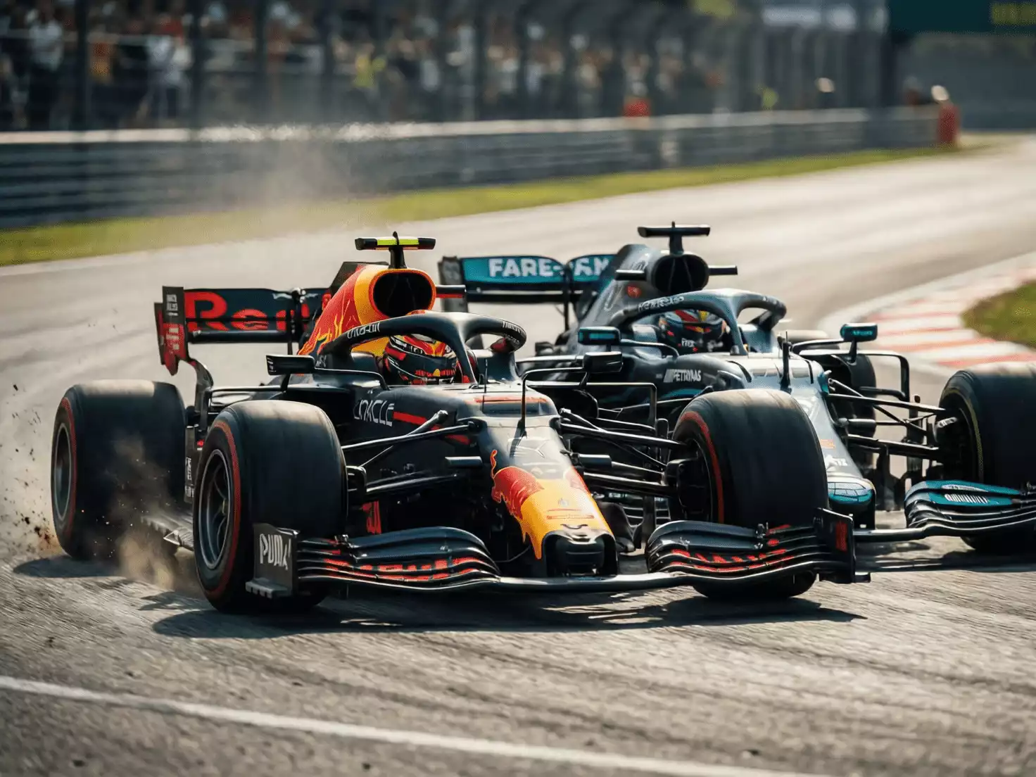 Max Verstappen adelantando a un rival durante carrera de F1